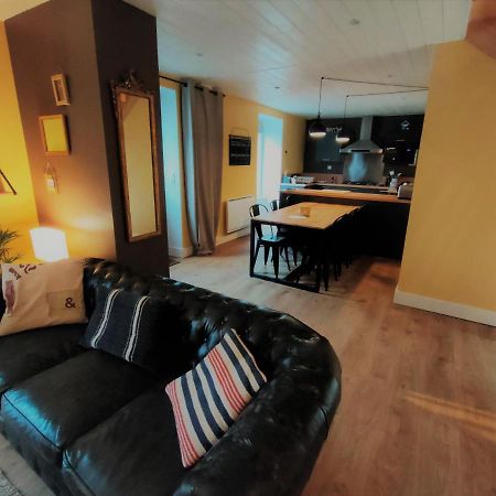 Maison de pêcheur Port de plaisance Tréboul Douarnenez Extérieur photo